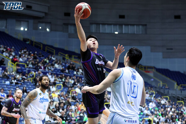 ▲新竹御嵿攻城獅收下4連勝。(圖/TPBL提供)