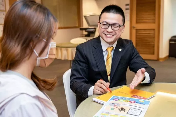 社區、民代都來邀請!永慶房產集團協力5萬家庭防詐顧房產(圖/永慶房產集團提供)