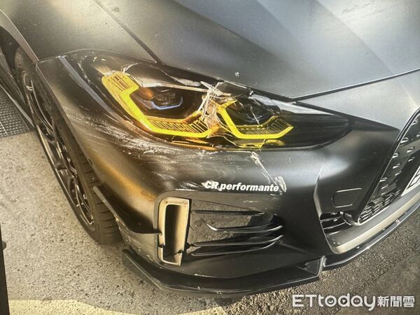 ▲11日上午北市中山區北安路發生機車路口鬼切遭後方車輛追撞意外。(圖/記者張君豪翻攝)