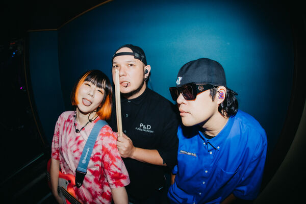 ▲▼玖壹壹和怕胖團改編伍佰的《浪人情歌》。(圖/滾石唱片提供)