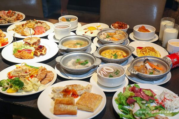 ▲▼台南桂田酒店自助式早餐「阿力海百匯餐廳」,早餐就把台南味通通吃滿。(圖/部落客台南好FOOD遊提供)