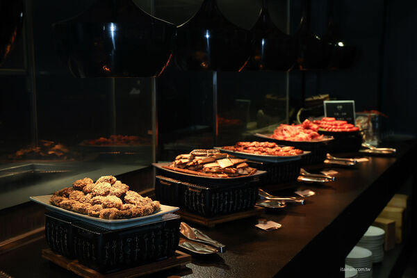 ▲▼台南桂田酒店自助式早餐「阿力海百匯餐廳」,早餐就把台南味通通吃滿。(圖/部落客台南好FOOD遊提供)