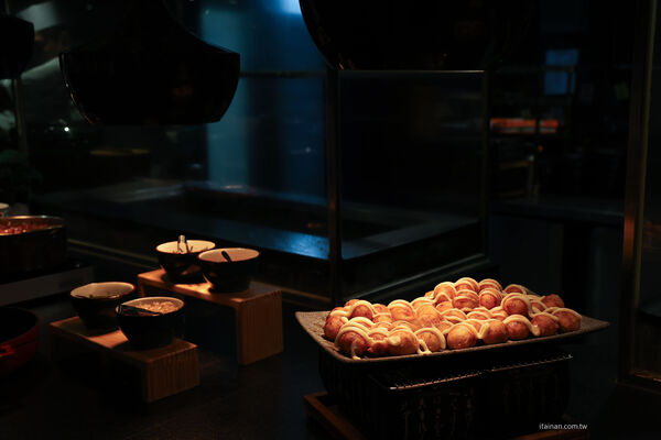 ▲▼台南桂田酒店自助式早餐「阿力海百匯餐廳」,早餐就把台南味通通吃滿。(圖/部落客台南好FOOD遊提供)