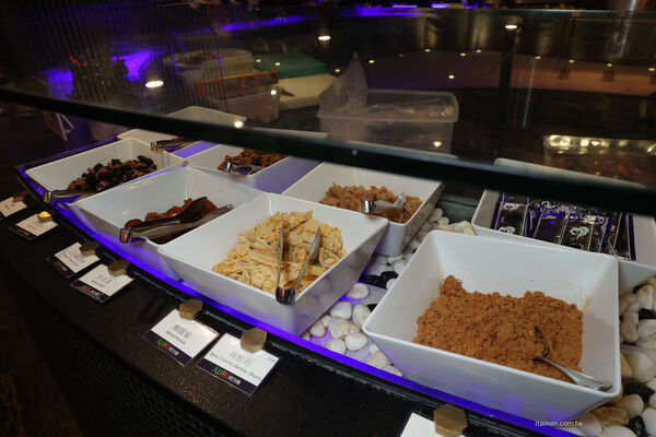 ▲▼台南桂田酒店自助式早餐「阿力海百匯餐廳」,早餐就把台南味通通吃滿。(圖/部落客台南好FOOD遊提供)