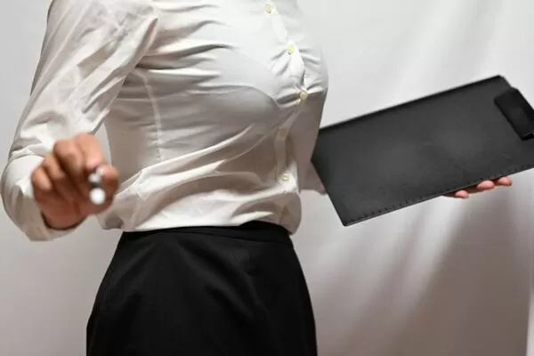 一名男大生自爆跟媽媽亂倫,且媽媽還意外懷孕產女。示意圖。(翻攝自pixabay)