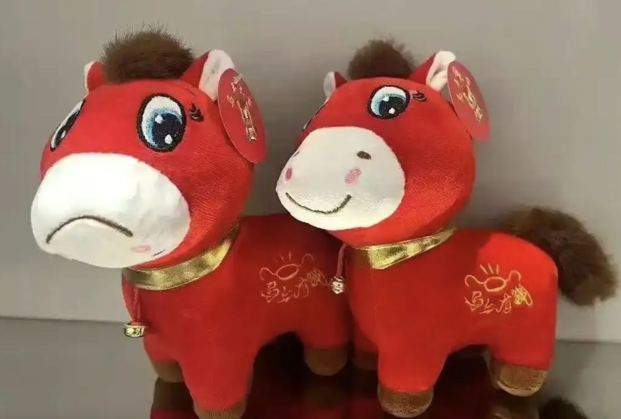 ▲義烏瑕疵品「哭哭馬」玩偶意外爆紅。(圖/翻攝新華社)