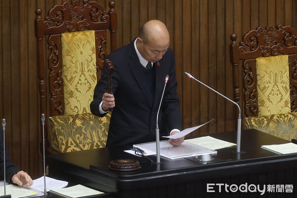 ▲立法院長韓國瑜審議《審計部組織法修正草案》,三讀通過。(圖/記者林敬旻攝)