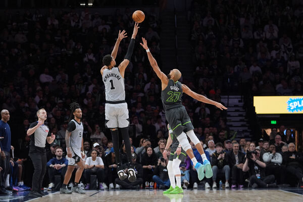 ▲戈貝爾因為對溫班亞瑪「埋地雷」,累積惡意犯規計點6點自動禁賽1場。(圖/達志影像/美聯社)