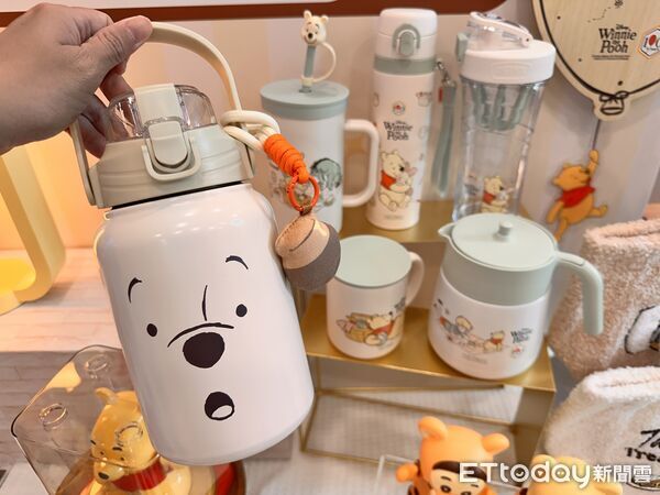 ▲▼7-11推出小熊維尼周邊快閃購。(圖/記者林育綾攝)