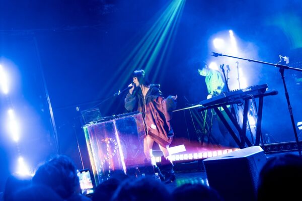 ▲▼ 白安特別準備春聯送給歌迷。(圖/相信音樂提供)