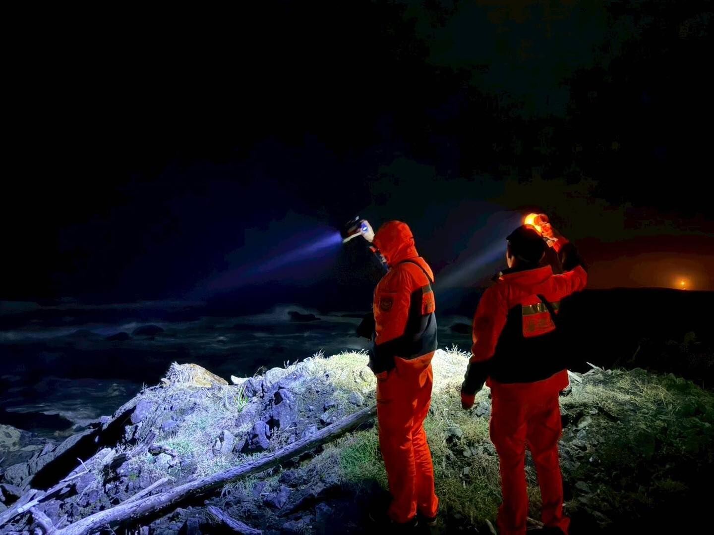 ▲▼辛柏毅仍失聯,海巡日夜找人,國海院啟動水下探測。(圖/翻攝自Facebook/管碧玲kuanbiling)