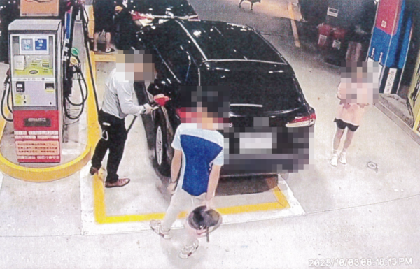 ▲桃園市一名男子去年9月在大園區某加油站加油時與員工起口角,事後還怒嗆員工。(圖/翻攝自臉書《記者爆料網》)