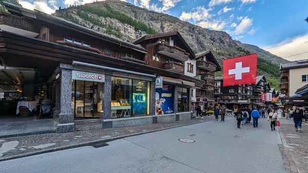 ▲▼「策馬特必逛街區」車站大街走走拍拍、策馬特博物館介紹。(圖/部落客Travel with Leo提供)