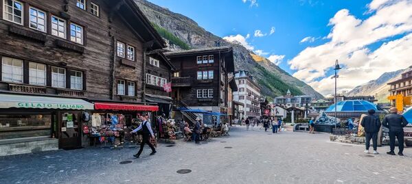▲▼「策馬特必逛街區」車站大街走走拍拍、策馬特博物館介紹。(圖/部落客Travel with Leo提供)