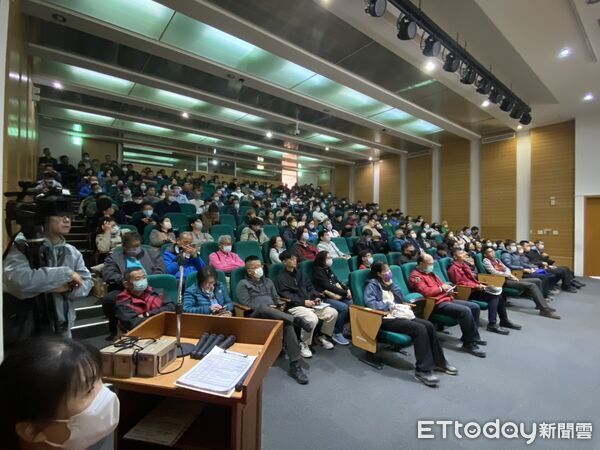 ▲台南市消防局第四大隊於南科管理局舉辦「119擴大防火宣導座談會」,吸引南科園區及各業界防火管理人員逾200人參與,共同強化防災韌性。(記者林東良翻攝,下同)