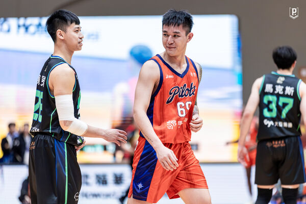 ▲盧峻翔轟下生涯新高43分還寫職業生涯2000分里程碑,率隊豪取開季9連勝。(圖/領航猿提供)