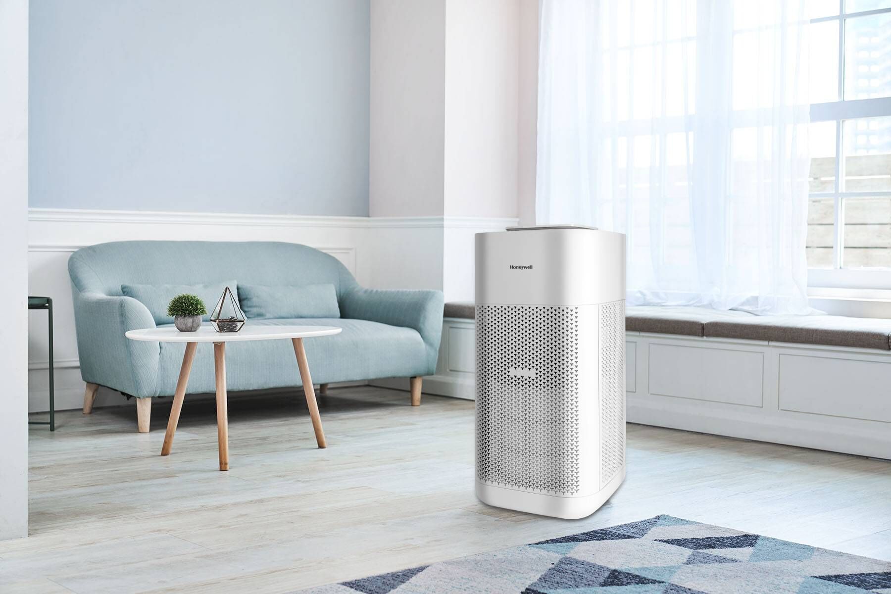 ▲張員瑛代言Dyson新年限定色「琥珀香檳」。(圖/品牌提供)