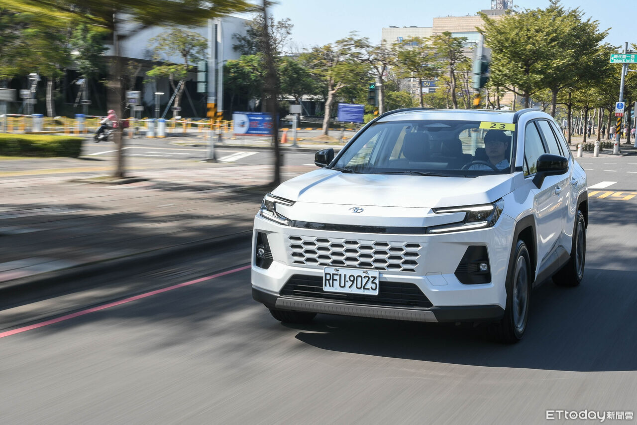 ▲TOYOTA RAV4。(圖/記者徐煜展攝)