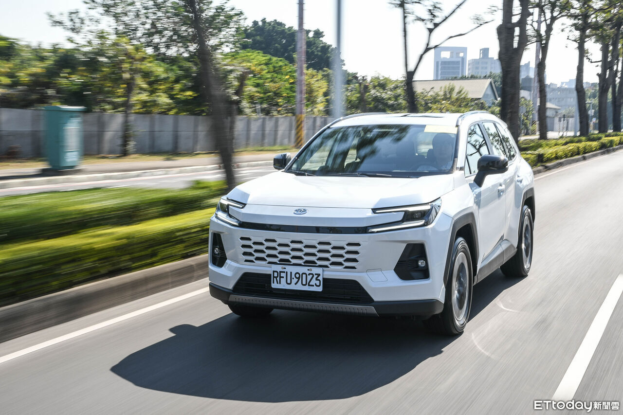 ▲TOYOTA RAV4。(圖/記者徐煜展攝)