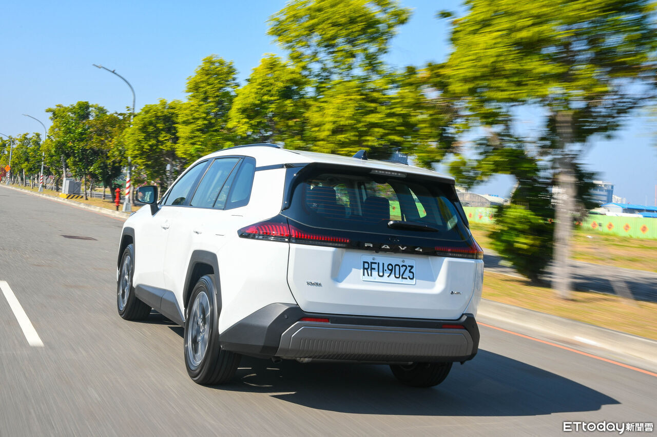 ▲TOYOTA RAV4。(圖/記者徐煜展攝)