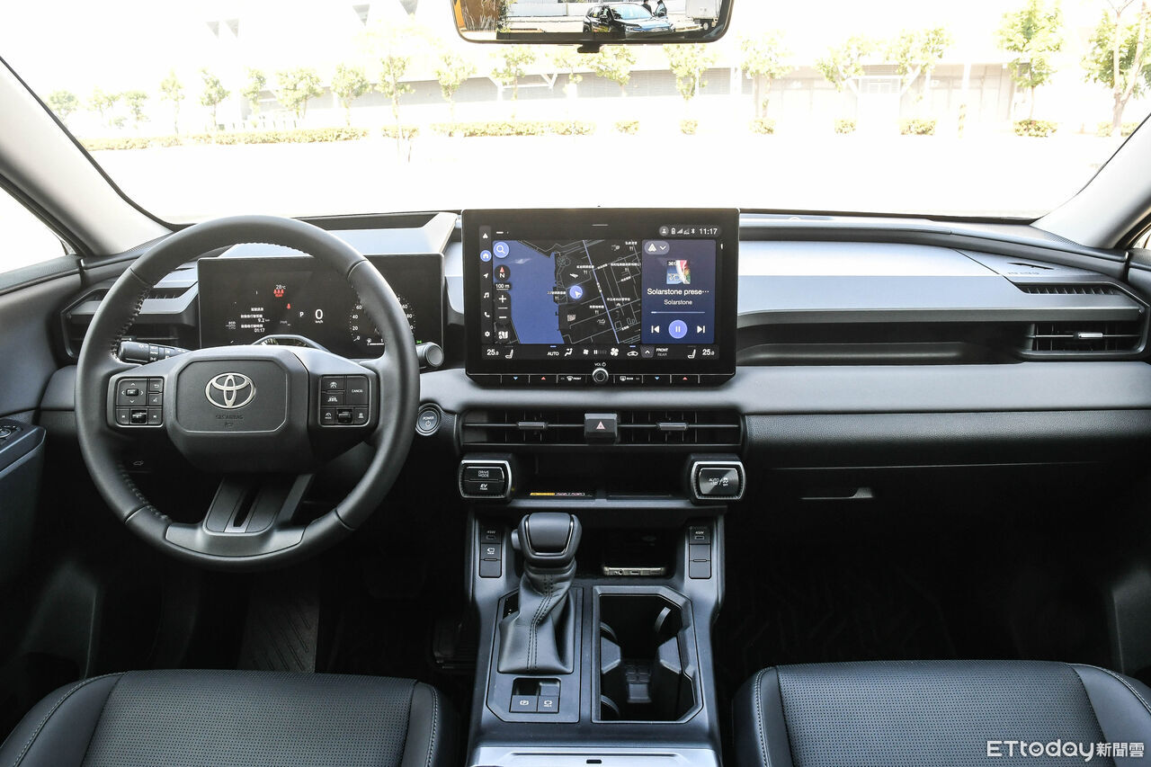 ▲TOYOTA RAV4。(圖/記者徐煜展攝)