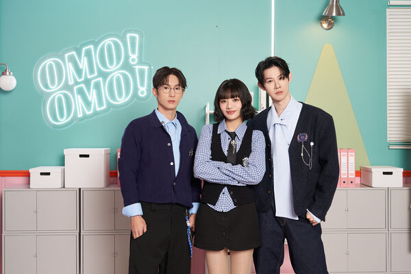 ▲▼阿本(左起)與木木、夏和熙一同出席《OMO調查局》開播滿月記者會 。(圖/快電商提供)