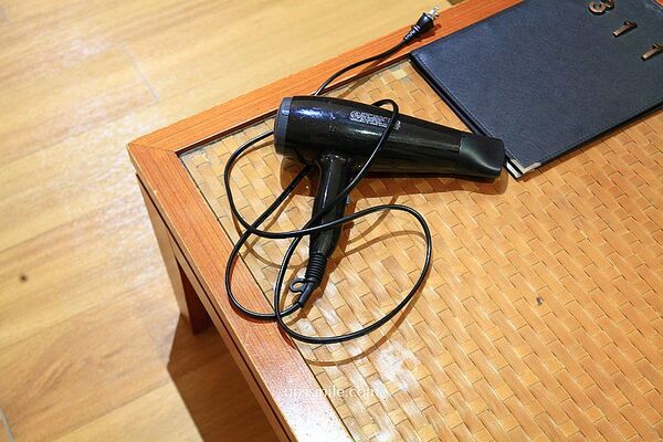 ▲▼「美代溫泉飯店」雙人湯屋平日540元,北投唯一雙泉質青磺泉和白磺泉。(圖/部落客萍子提供)