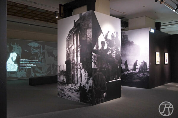 ▲▼2026中正紀念堂展覽推薦「永恆畢卡索光影藝術展:藝術、繆思與知己」。(圖/部落客JJ.Hsu提供)