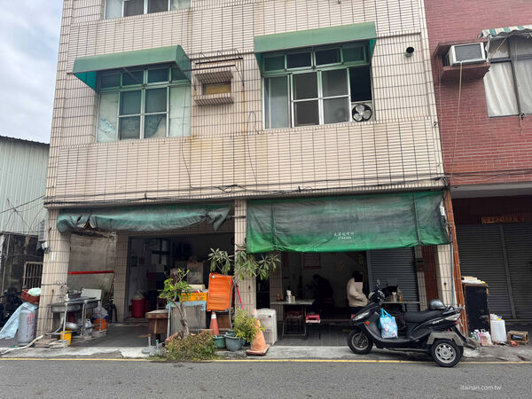 ▲▼李安導演回台南必吃的家鄉味「韋家乾麵」!不是驚豔系美食,卻有一種吃過就忘不了的魔力。(圖/部落客台南好FOOD遊提供)