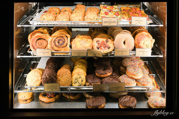 ▲▼皇后鎮必吃香草奶油甜甜圈。(圖/部落客飛天璇提供)