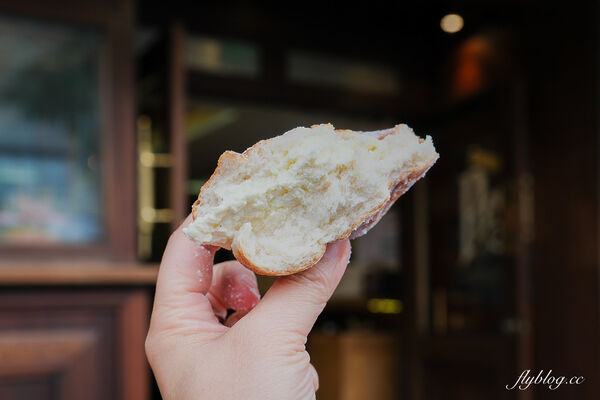 ▲▼皇后鎮必吃香草奶油甜甜圈。(圖/部落客飛天璇提供)