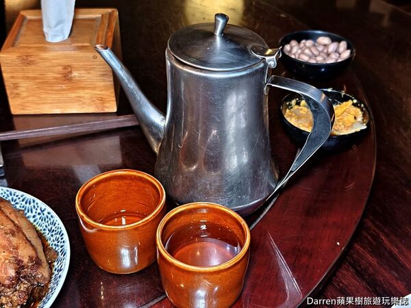 ▲▼新梅龍鎮復古餐廳。(圖/部落客Darren蘋果樹旅遊玩樂誌授權提供)