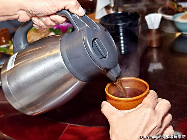 ▲▼新梅龍鎮復古餐廳。(圖/部落客Darren蘋果樹旅遊玩樂誌授權提供)