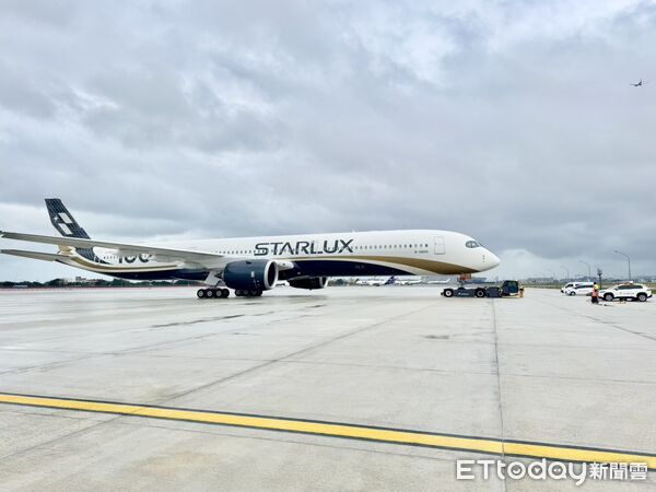 ▲▼桃園機場臨時過夜停機坪。(圖/記者周湘芸攝)