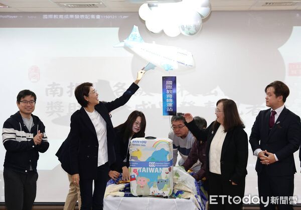 ▲南投縣政府出資鼓勵學子出國圓夢,國際合唱、發明展奪金成果發表會展現青年國際競爭力。(圖/南投縣政府提供)