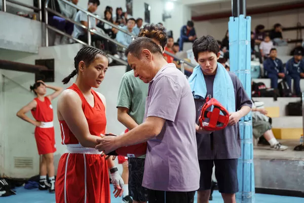 ▲林怡婷、蔡振南、林毓家、王彩樺、黃惟《恨女的逆襲》。(圖/華映提供)