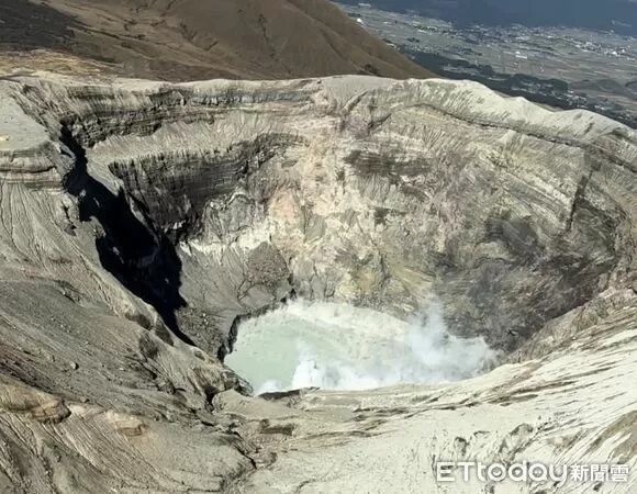 ▲▼阿蘇火山口,阿蘇山,阿蘇火山。(圖/記者張方瑀攝)