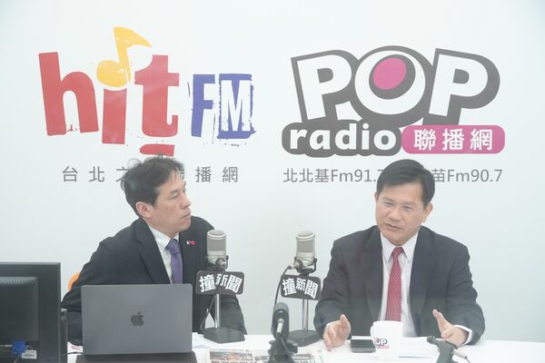 ▲▼外交部長林佳龍今(13日)上午接受《POP撞新聞》主持人黃暐瀚專訪。(圖/《POP撞新聞》提供)