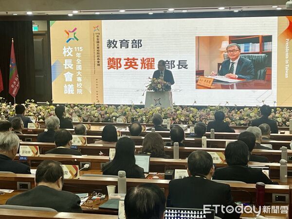 ▲▼鄭英耀提醒大學,等待會被淘汰,校園治理要與時俱進。(圖/記者許敏溶攝)