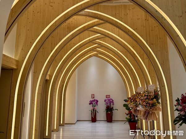 ▲福泰飯店集團自創品牌「嵨開安旅 HOTEL UKETAMO」即日起正式開幕。(圖/記者彭懷玉攝)