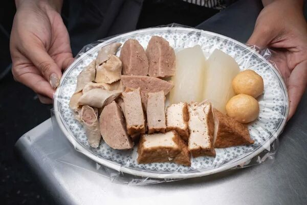 ▲▼大港街餐車黑輪攤。(圖/部落客美熊很愛吃授權提供)