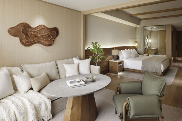 ▲▼東京壹酒店塔樓特大床客房起居空間。(圖/1 Hotels提供)