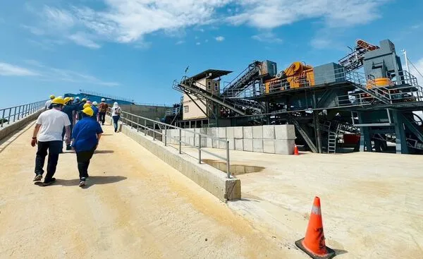 ▲桃園市議員黃敬平今天痛批元旦上路的土方新制亂象,導致全台公共工程嚴重卡關,導致桃園各局處工程延宕,圖為桃園市土方場。(圖/市府都發局提供)