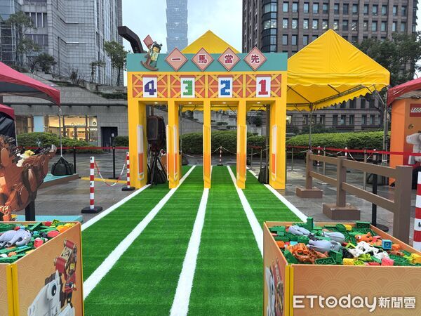 ▲台北統一時代百貨「樂高馬上添樂玩轉新春」明起開放免費玩,樂高新春活動。(圖/記者彭懷玉攝)