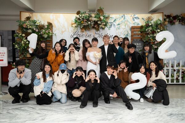 ▲▼耶嫩閃婚二伯員工!網逼問蔡阿嘎:28萬紅包呢。(圖/翻攝自Threads/yenom0612)