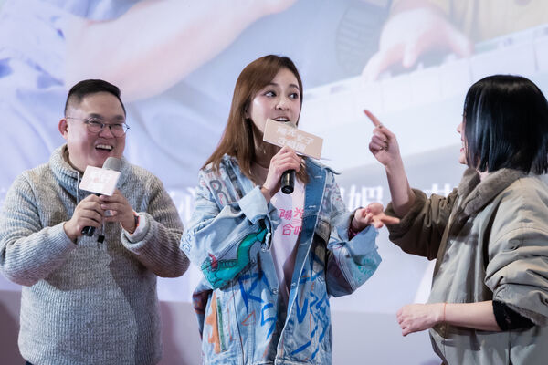 ▲《陽光女子合唱團》破億特別場,陳意涵、鍾欣凌、孫淑媚、安心亞、苗可麗、何曼希。(圖/壹壹喜喜提供)