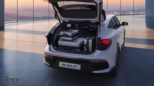 Renault Filante 正式亮相:品牌全新國際旗艦跨界跑旅,融合法式設計與尖端科技