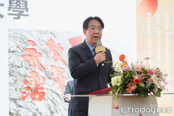 ▲教育部長鄭英耀致詞。(圖/屏科大提供)