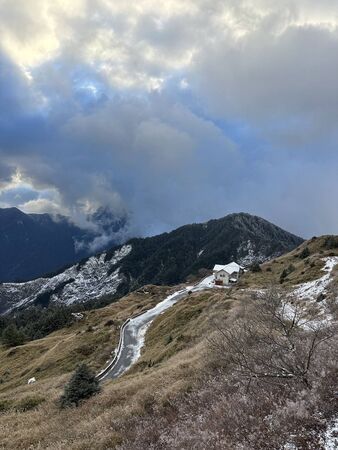 ▲▼ 合歡山下冰霰 。(圖/林業署南投分署提供提供)