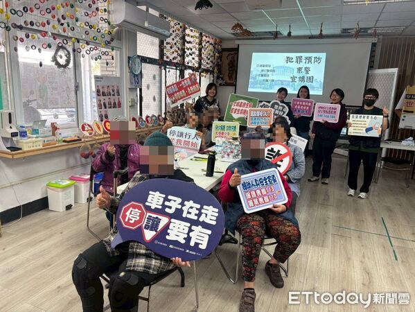 ▲台東縣警察局交通警察隊前進大王部落文健站,向長者宣導交通安全觀念。(圖/記者楊晨東翻攝)